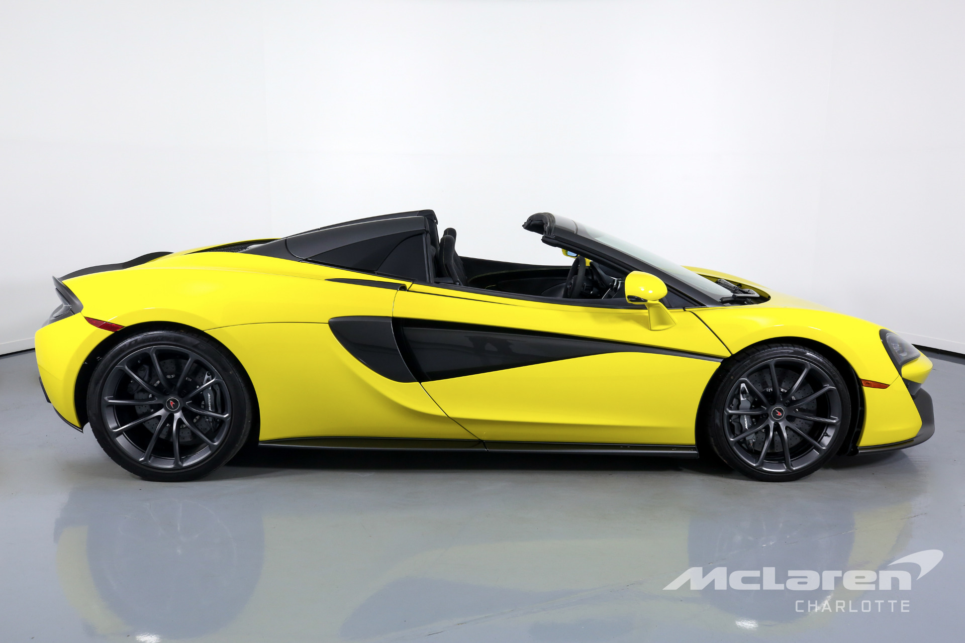 Used 2018 McLaren 570S Spider | Charlotte, NC